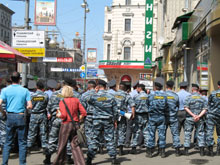 Police formed a human barricade around the demonstration area of Gay Pride 2007 in Moscow. Photo courtesy Kathleen Feyh.