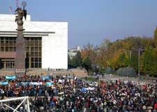 Protesters at Alma-Atu Square